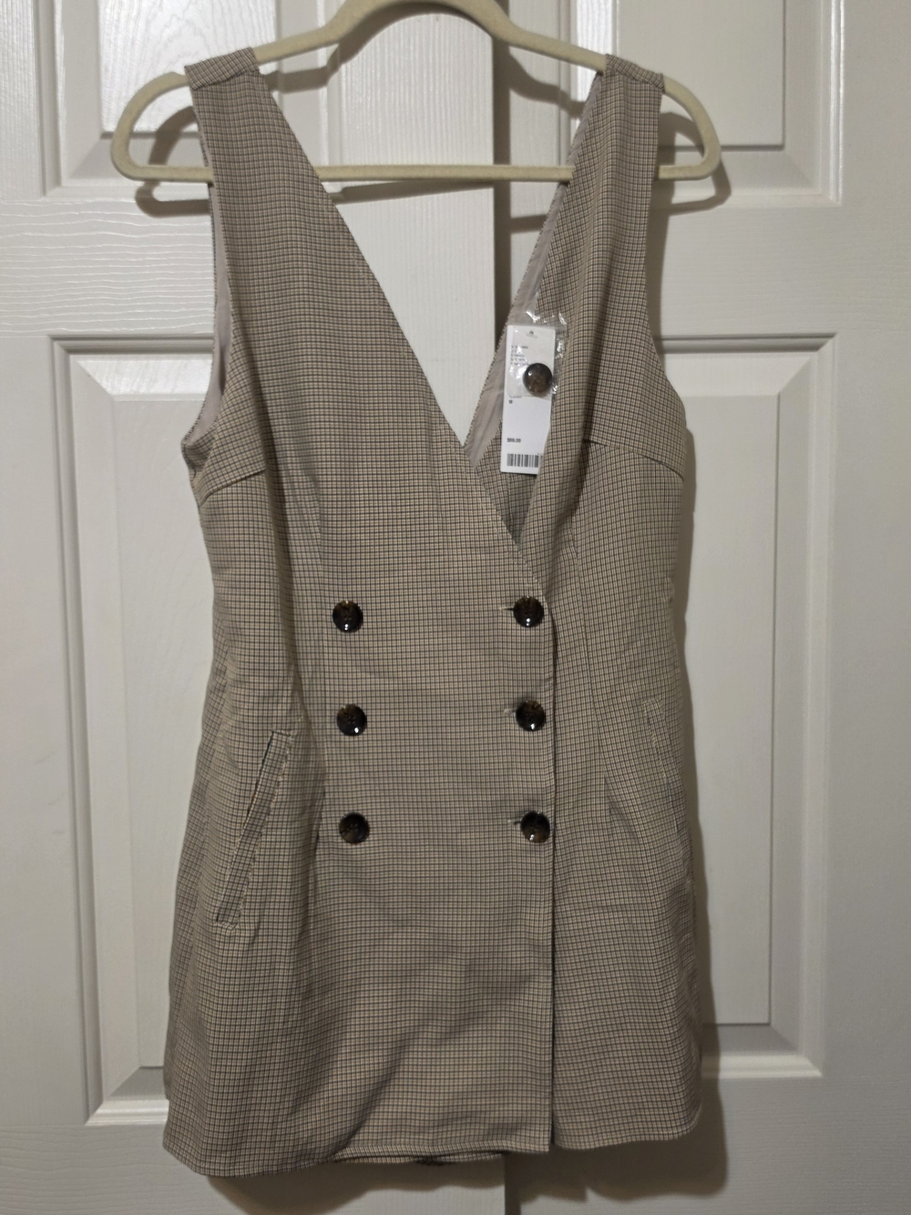 NWT Urban Outfitters V-Neck Neutral  Beige Plaid Skort Romper Sz M Academia